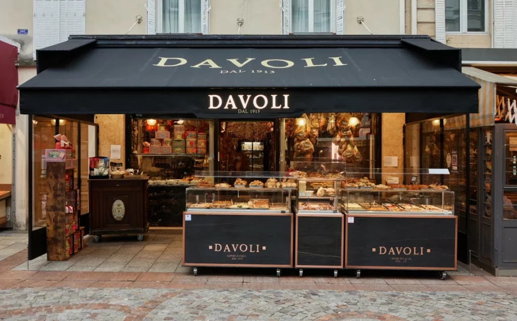  Davoli Rue cler
